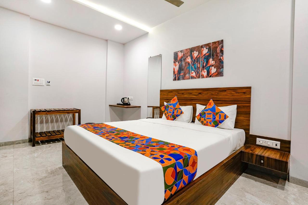 Fabhotel Swaraj Shirgaon  Exterior foto